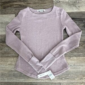 Wallflower Ribbed Knit Top in Soft Mauve
